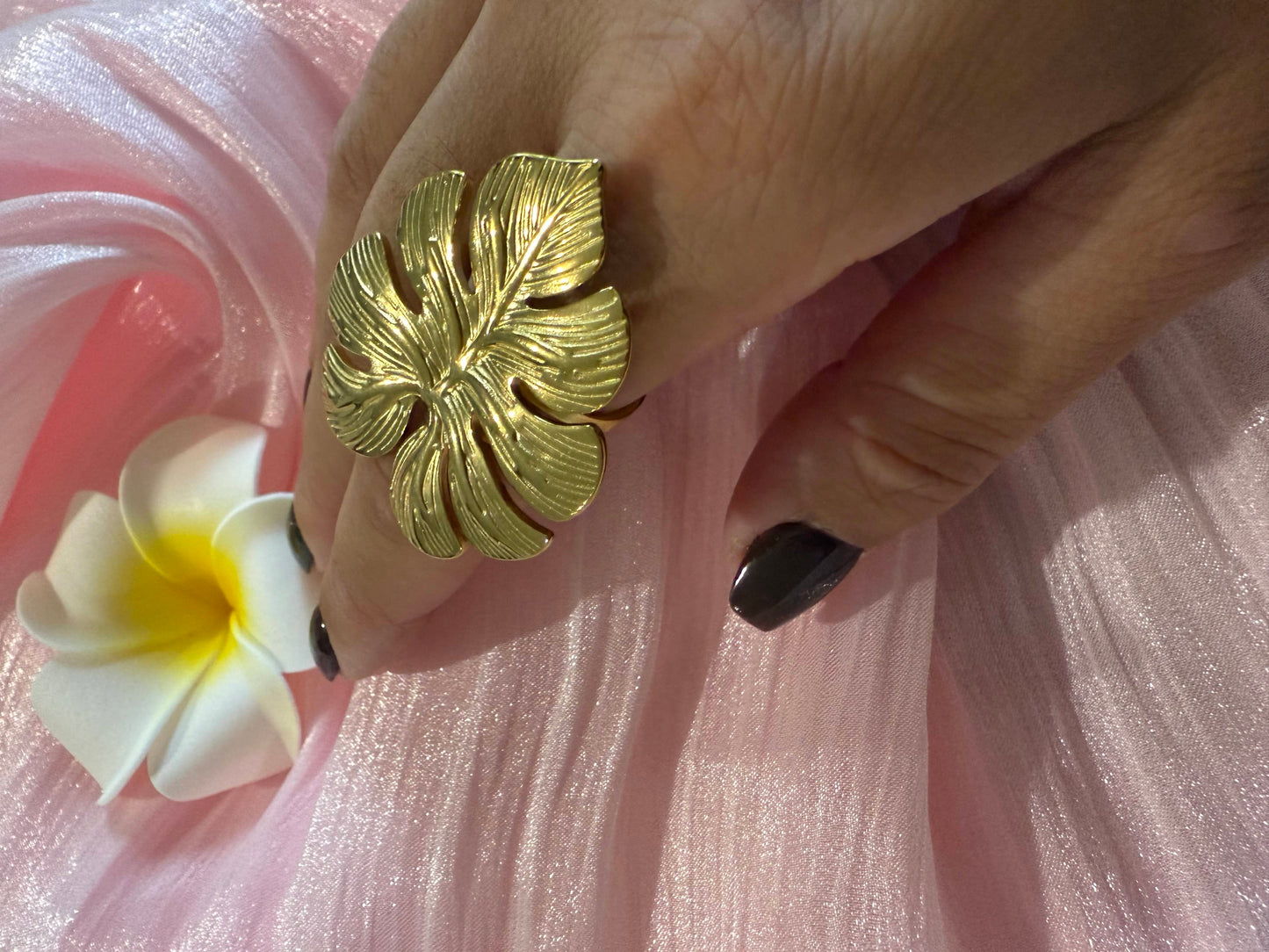 Bague hibiscus doré